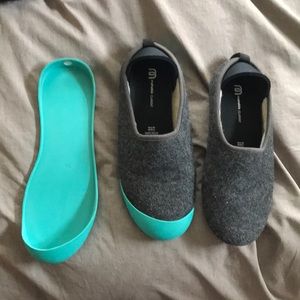 Mahabis convertible slippers hardly worn